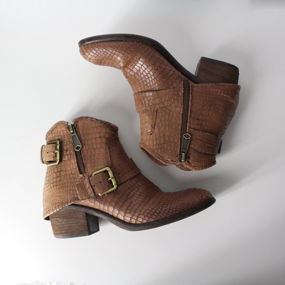 Donald Pliner Ankle Boots Booties Dalis Hooded Leather Vintage Python Brown 5.5